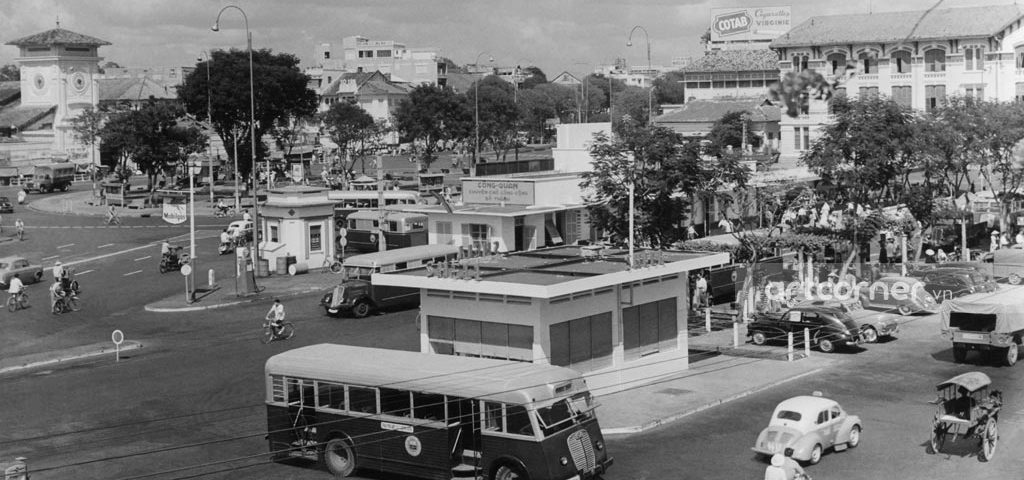 Sài Gòn xưa - Bến Thành market ,Diên Hồng square and Công Quản bus station - Chợ Bến Thành, Công trường Diên Hồng và bến xe buýt Công Quản - Sài Gòn - 1957
