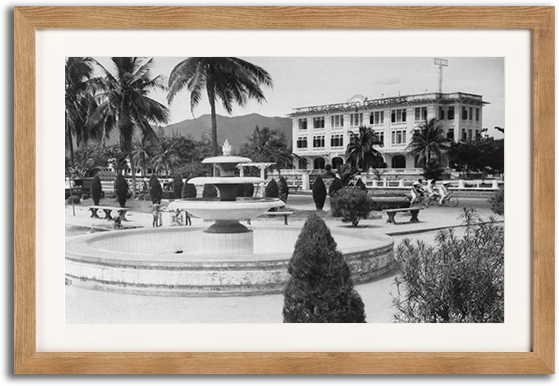 nguyen-ba-mau-da-lat-xua-grand-hotel-dai-khach-san-nha-trang-1962-mockup