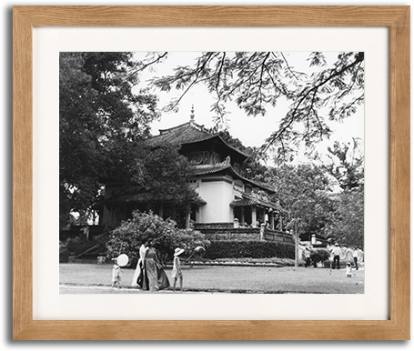 nguyen-ba-mau-da-lat-xua-hung-king-temple-den-tho-vua-hung-vuong-sai-gon-1957-mockup