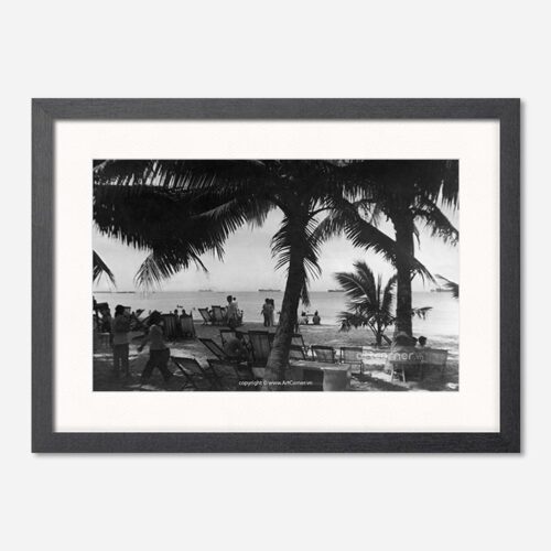 Toàn cảnh Bãi Trước Vũng Tàu 1965 khung đen - Biểu tượng du lịch Vũng Tàu xưa