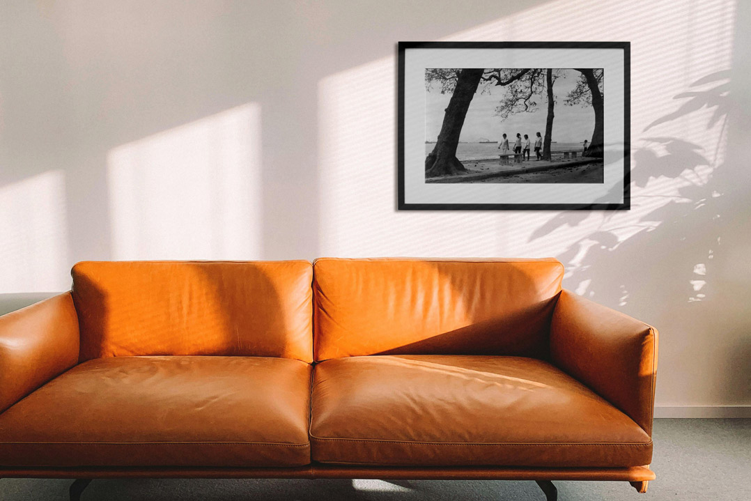 Tranh Bãi Trước Vũng Tàu trong phòng khách hiện đại - Kết hợp truyền thống và hiện đại