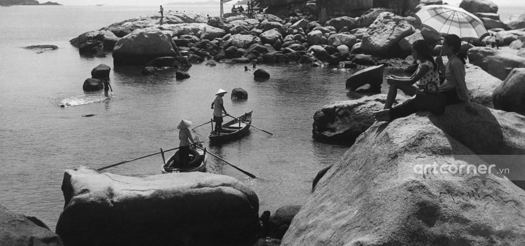 Nha Trang xưa - Hòn Chồng (A natural stone setting) - Nha Trang - 1965