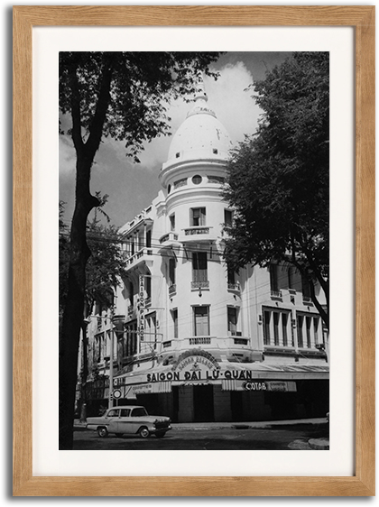 nguyen-ba-mau-da-lat-xua-grand-hotel-saigon-dai-lu-quan-sai-gon-1959-mockup